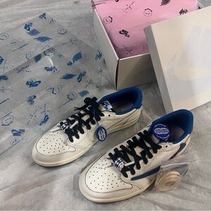 Jordan 1 Retro Low OG SP Fragment x Travis Scott (Sail/blue)